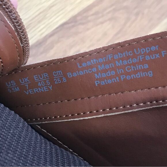 NATURALIZER Verney Brown Leather Chelsea Boot Lug Sole Weatherproof Size 9.5 New - Picture 10 of 15